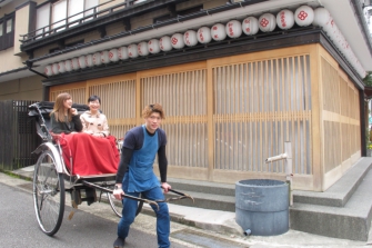 箱根湯本芸能組合(湯本見番)は、芸者さんのお稽古場所です。